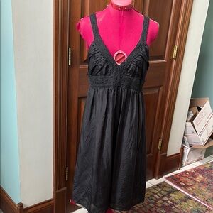 Velvet Brand Silk dress  lingerie  slip  lined/silk  black/black lace low V-neck